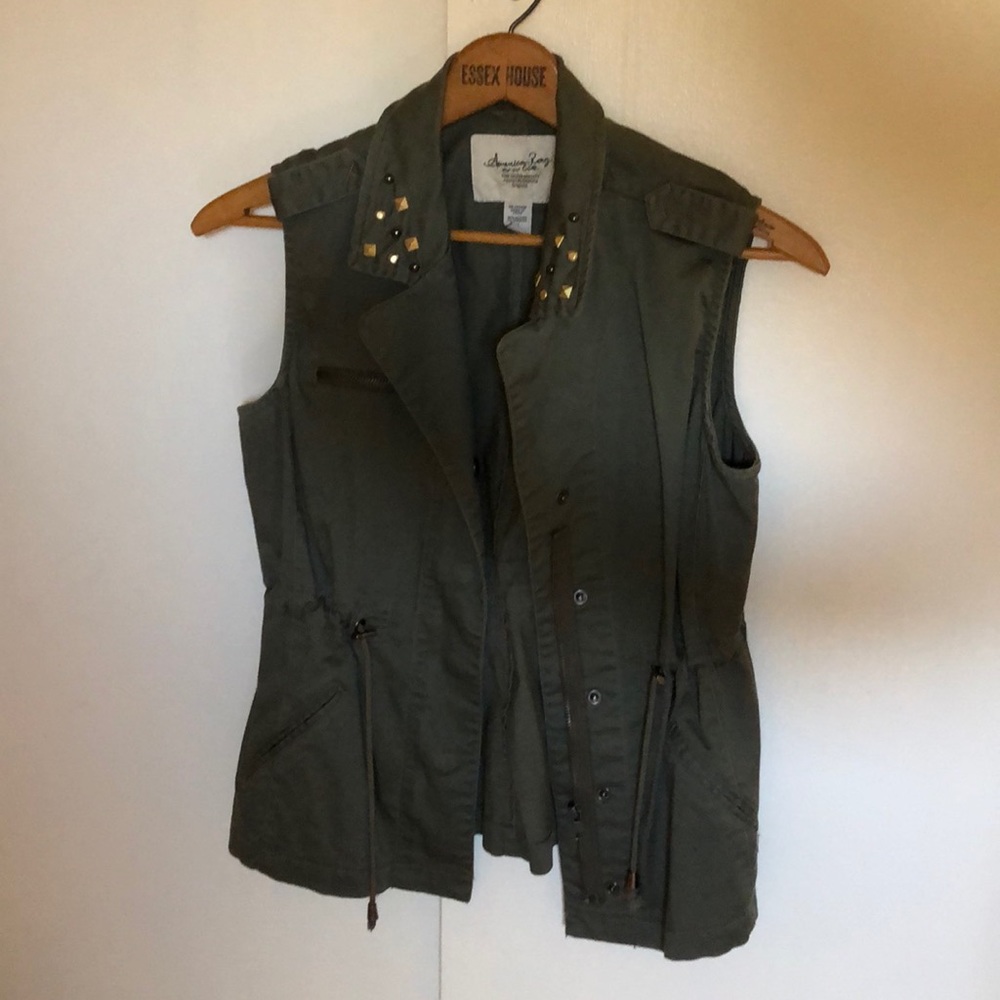 Military green vest
